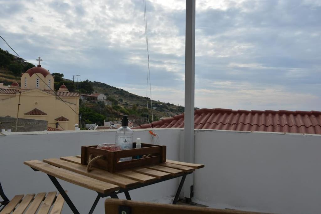 The House Of Grandma Zinios Villa Ioulis Bagian luar foto
